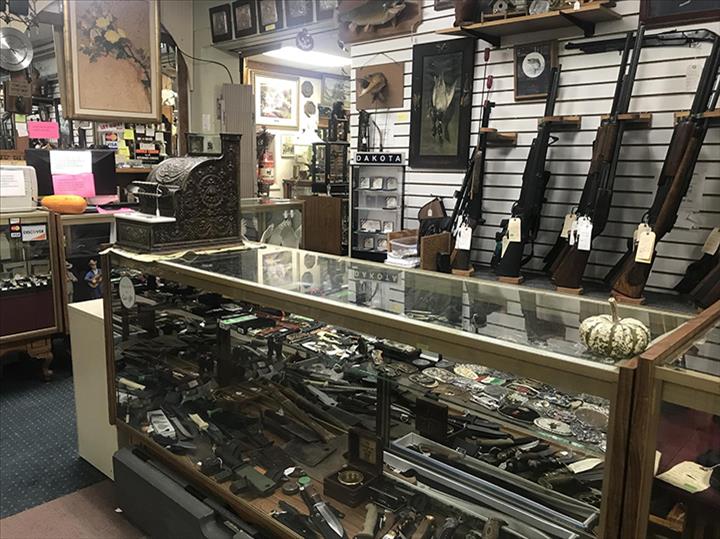 DelRich Loan & Neat Stuff Antiques Pawn Shop Davenport, IA