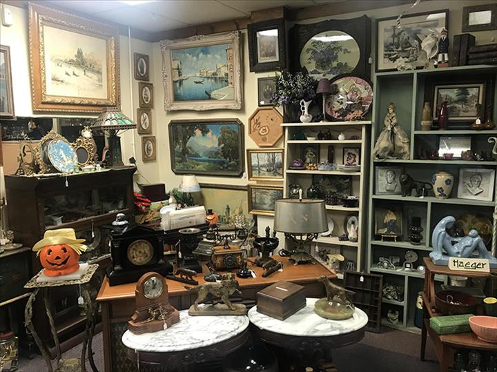 DelRich Loan & Neat Stuff Antiques Davenport, IA